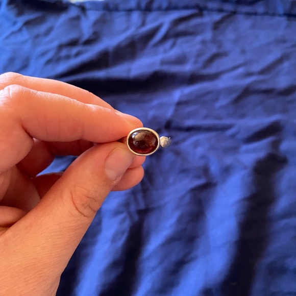 Garnet ring - Picture 2 of 2